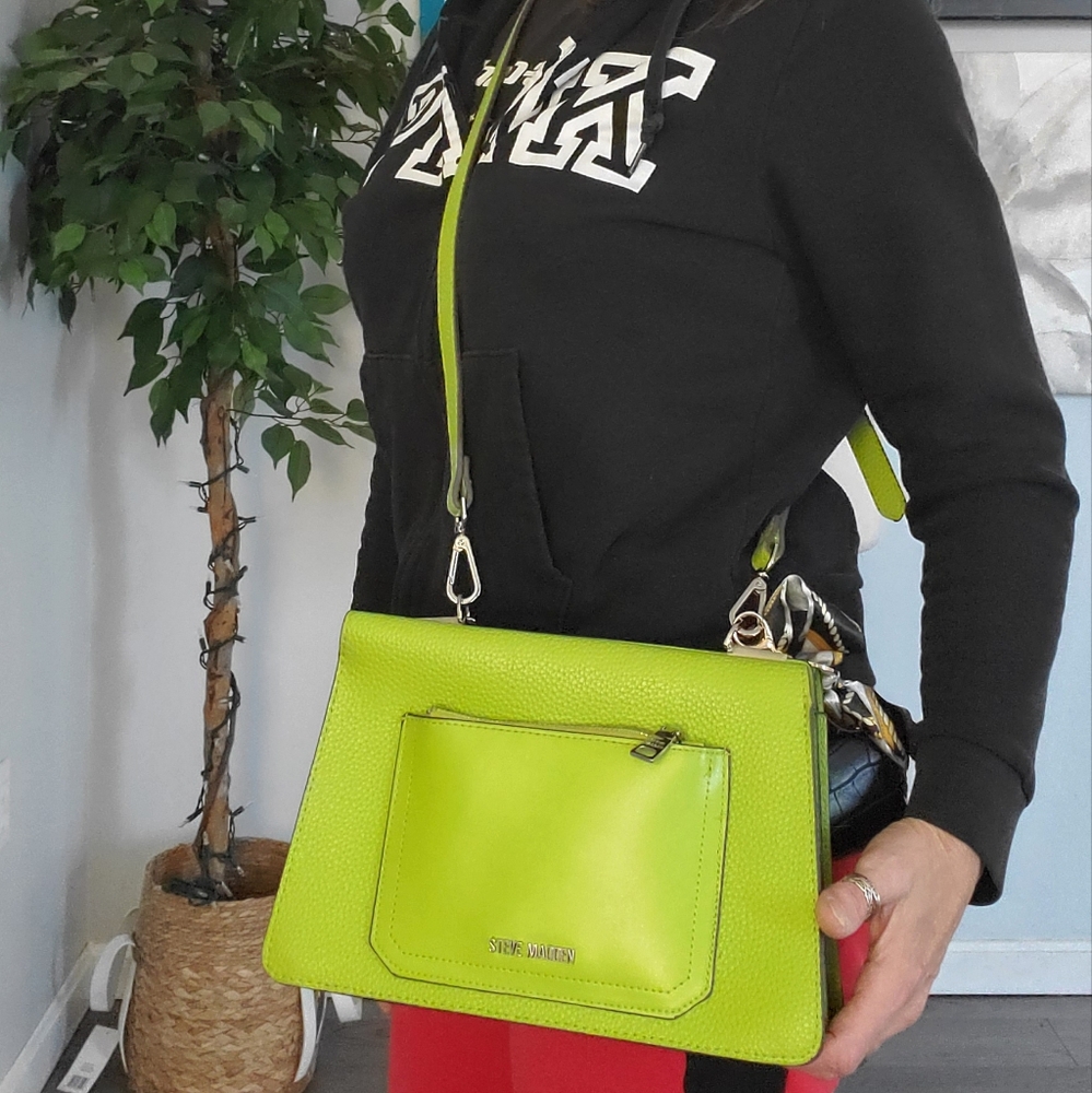 STEVE MADDEN Bloren neon green 2-way chain satchel crossbody From Smokers Home - Picture 11 of 13